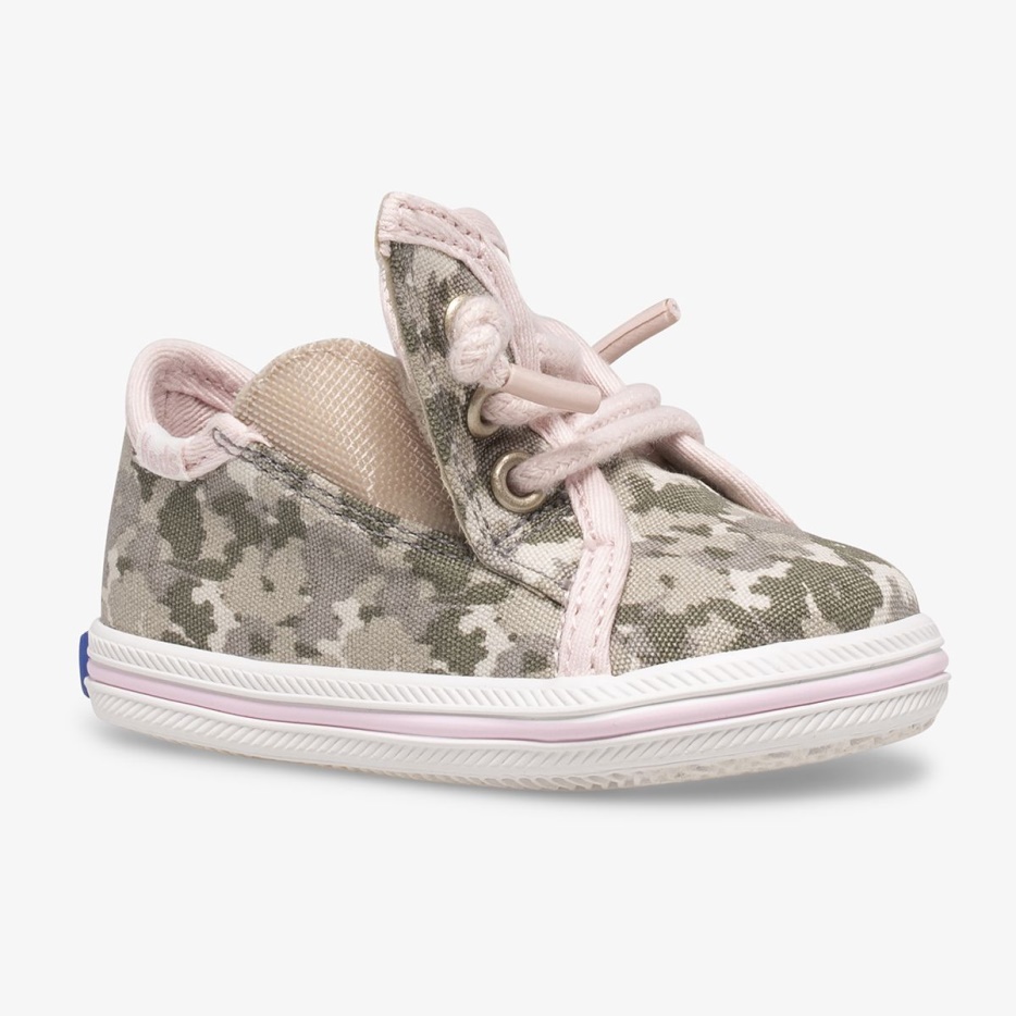 Kickstart Wieg Voor Kleine Kinderen Feat. Camo Kleding Van Biologisch Katoen